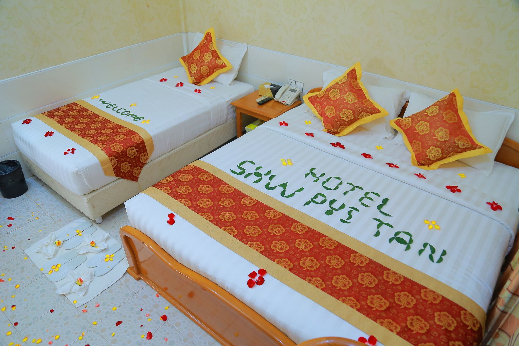 Hotel Shwe Pyi Tan Μανταλέι Εξωτερικό φωτογραφία